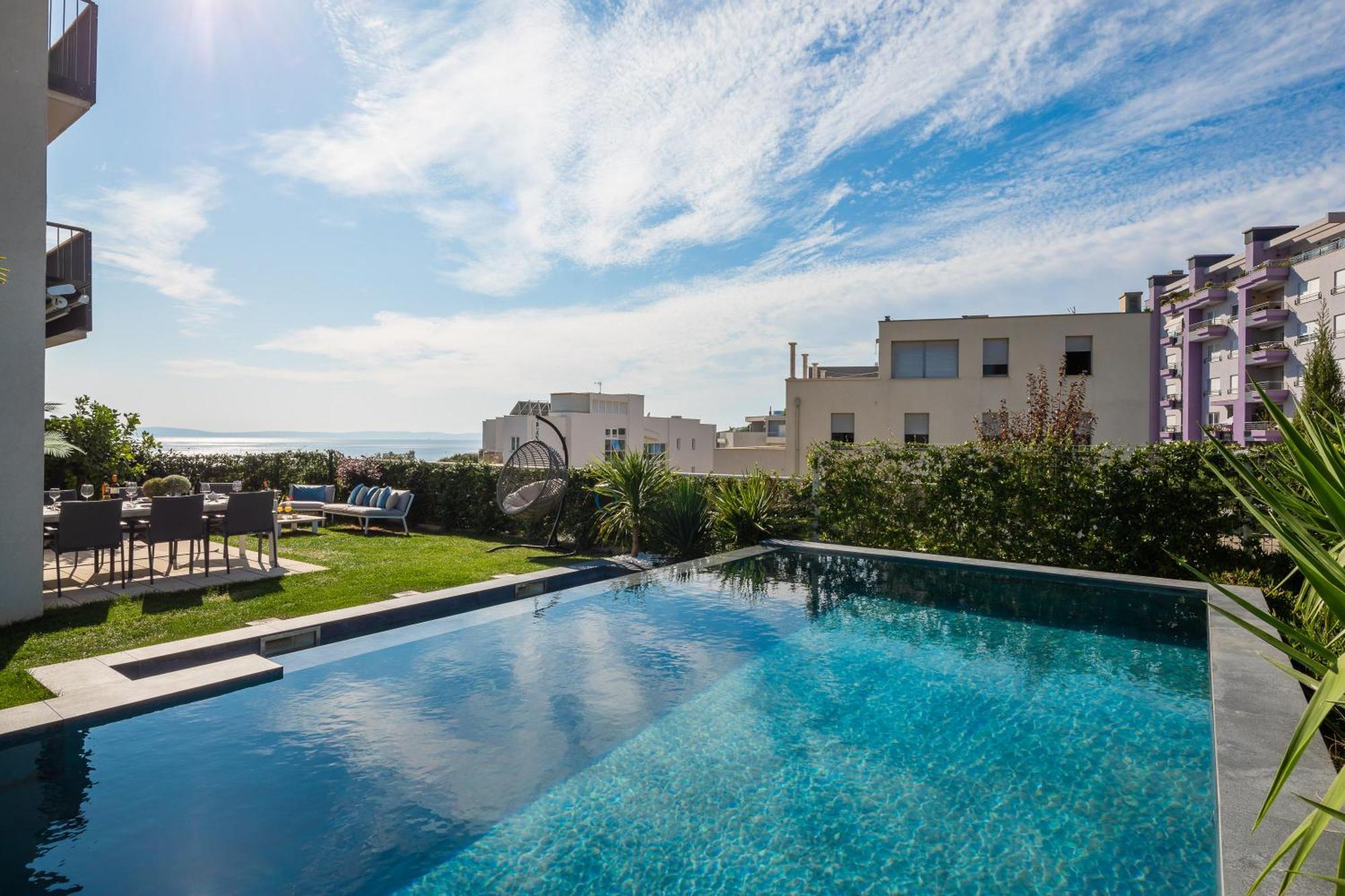 New Luxury Apartment With Private Heated Pool And Amazing Terrace With Seaview Сплит Экстерьер фото