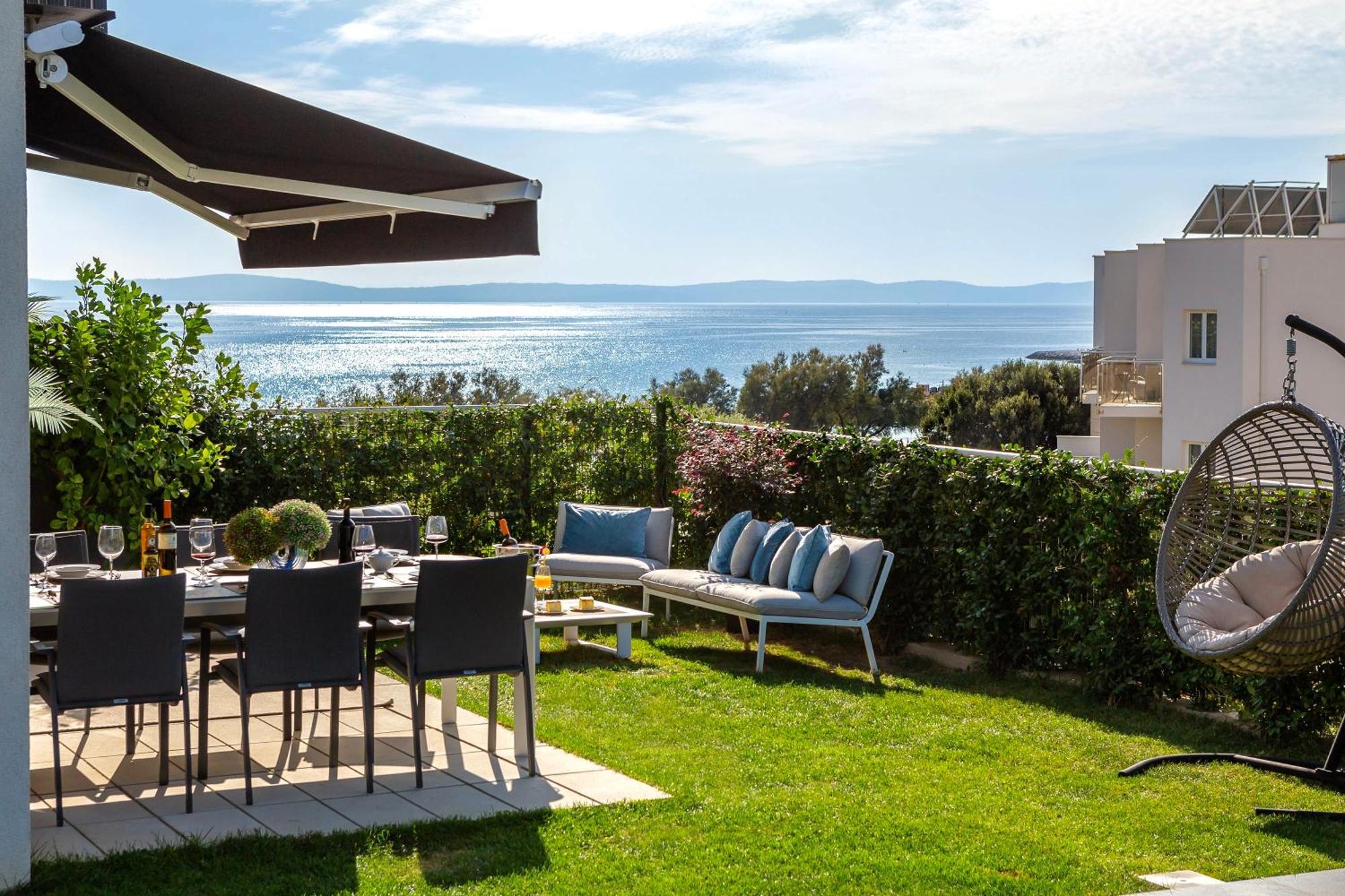 New Luxury Apartment With Private Heated Pool And Amazing Terrace With Seaview Сплит Экстерьер фото