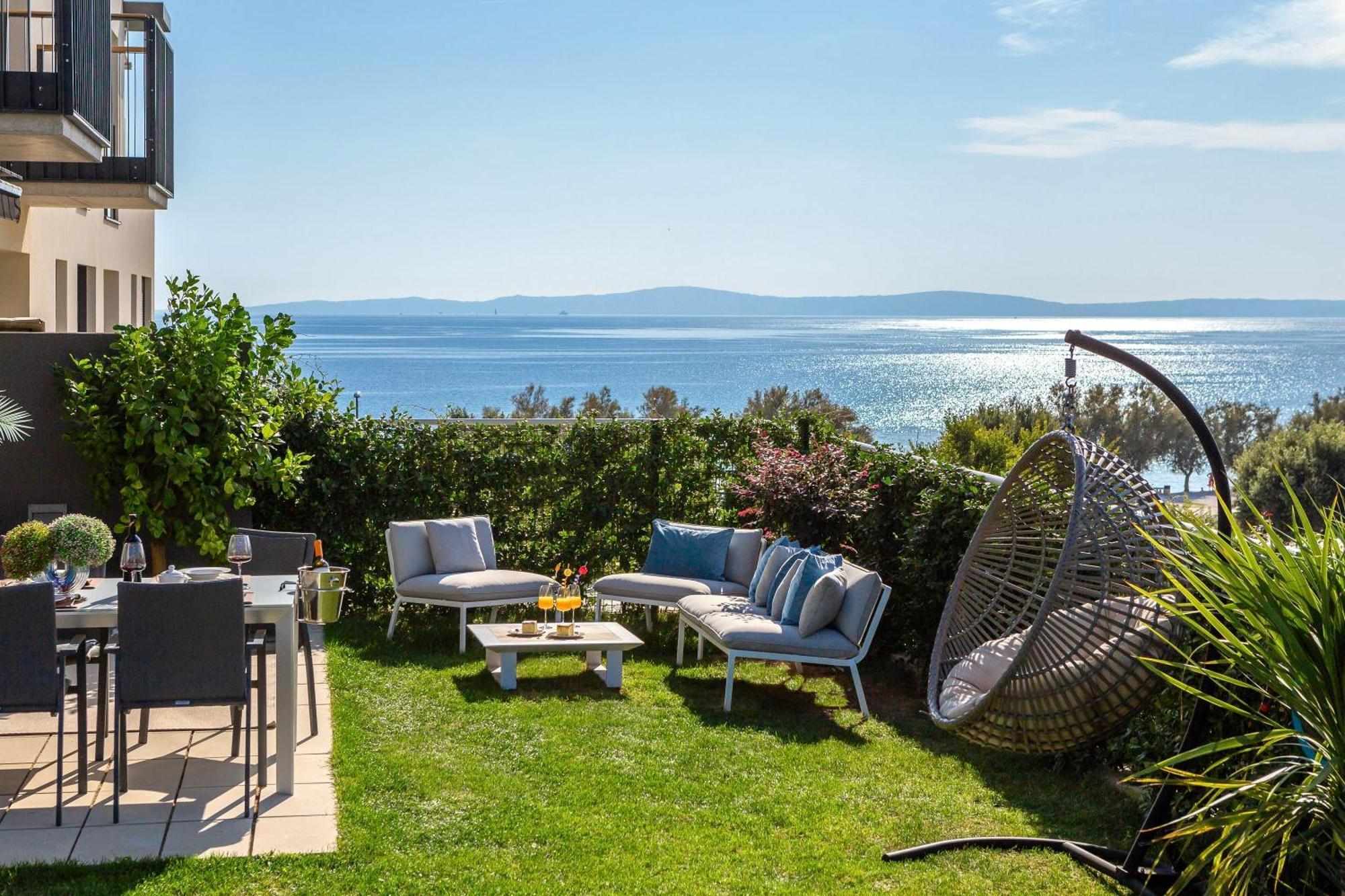 New Luxury Apartment With Private Heated Pool And Amazing Terrace With Seaview Сплит Экстерьер фото